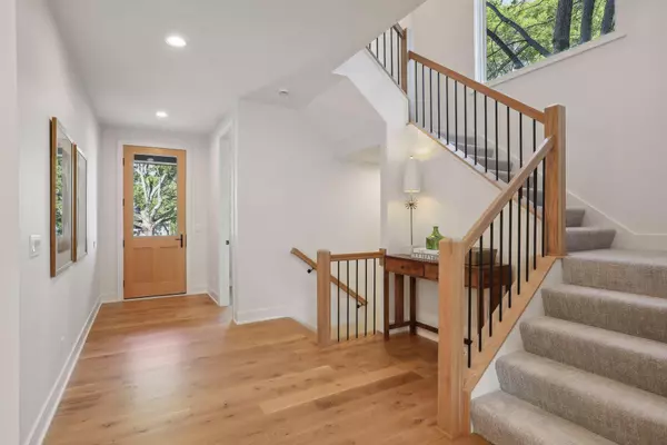 Edina, MN 55436,5033 William AVE