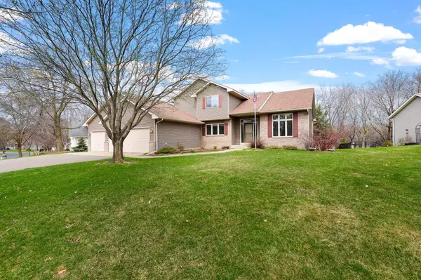 16712 Blind Lake TRL SE, Prior Lake, MN 55372