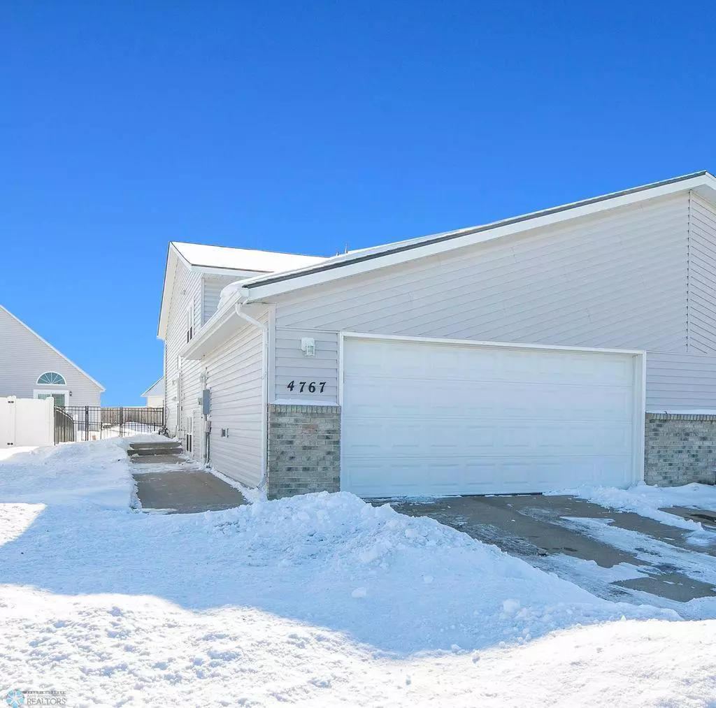 Fargo, ND 58104,4767 Townsite PL S