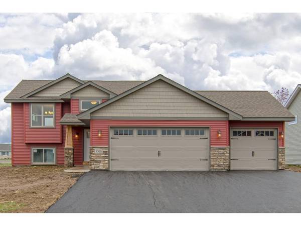 270 Eagle Ridge DR, Roberts, WI 54023