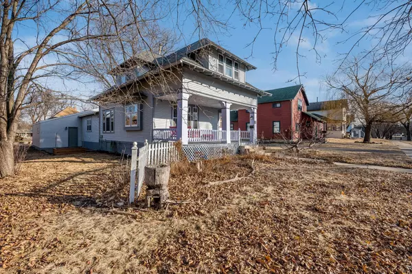 Waseca, MN 56093,517 2nd AVE NE