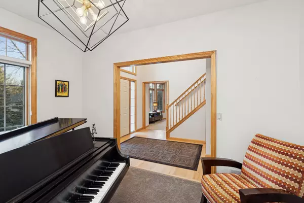 Inver Grove Heights, MN 55076,5845 Blackberry TRL