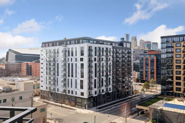 Minneapolis, MN 55415,1240 S 2nd ST #808