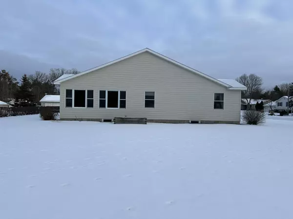 Mora, MN 55051,601 Stewart CT