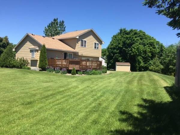 404 Elder CT NW, Saint Michael, MN 55376