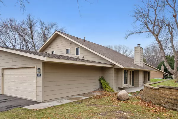 2210 Mayfair RD, Golden Valley, MN 55427