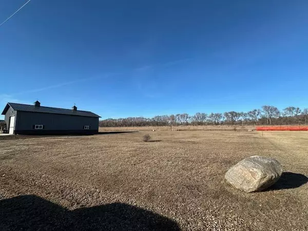 xxx Ridge Creek DR, Clinton, MN 56225