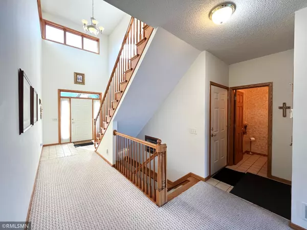Prior Lake, MN 55372,3868 Green Heights TRL SW