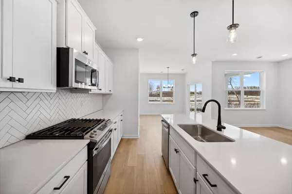 Hugo, MN 55038,15720 Goodview TRL N