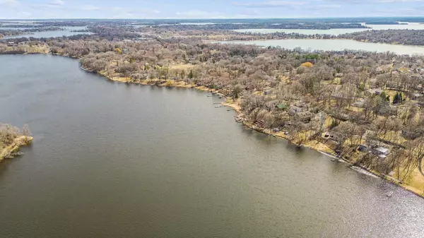 Mound, MN 55364,6384 Walnut RD