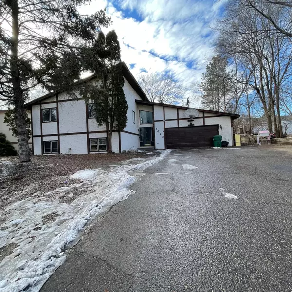 1672 Long Lake RD, New Brighton, MN 55112