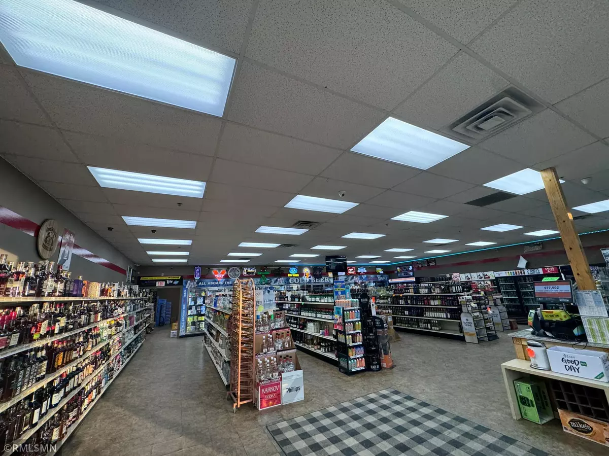 Brooklyn Park, MN 55443,9318 Zane Avenue N AVE N