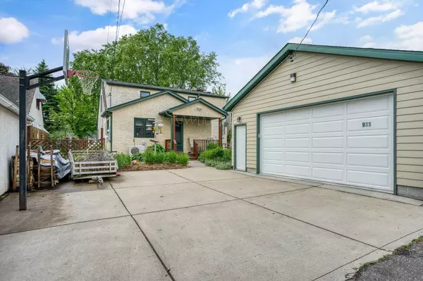 Saint Paul, MN 55106,931 Hawthorne AVE E