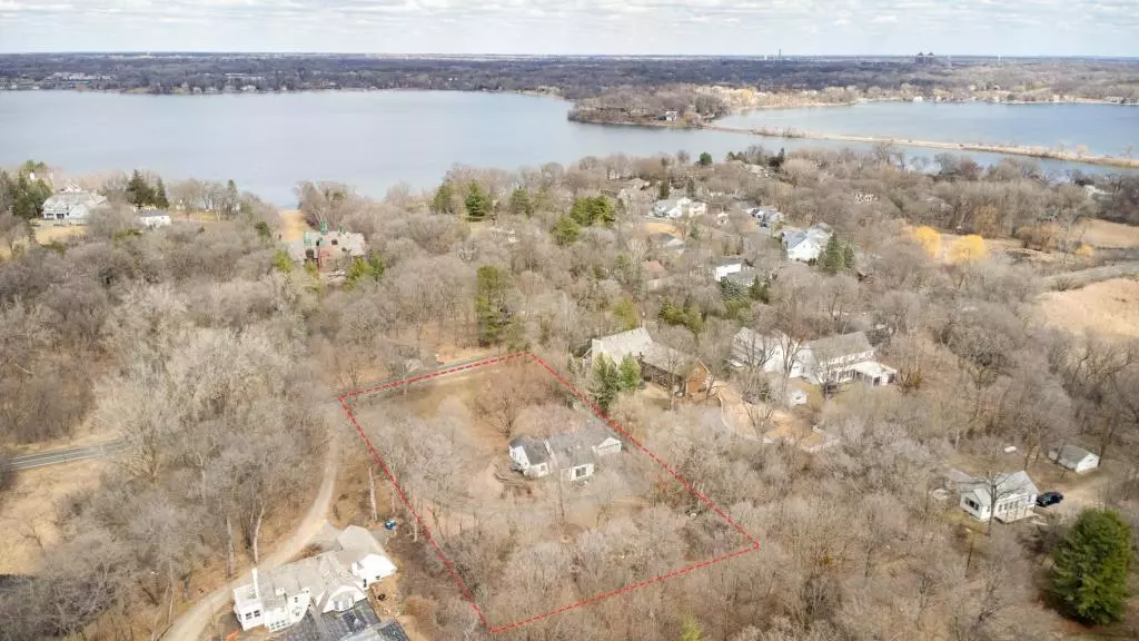 17945 Breezy Point RD, Woodland, MN 55391