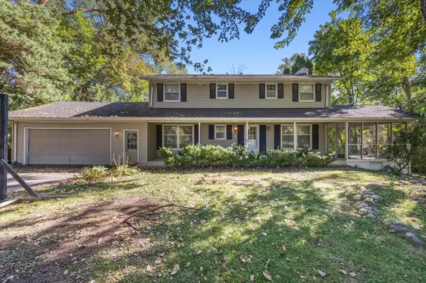 Wayzata, MN 55391,355 Margaret Circle