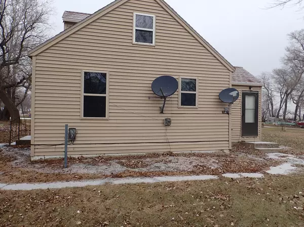 Kenneth, MN 56147,376 Main ST
