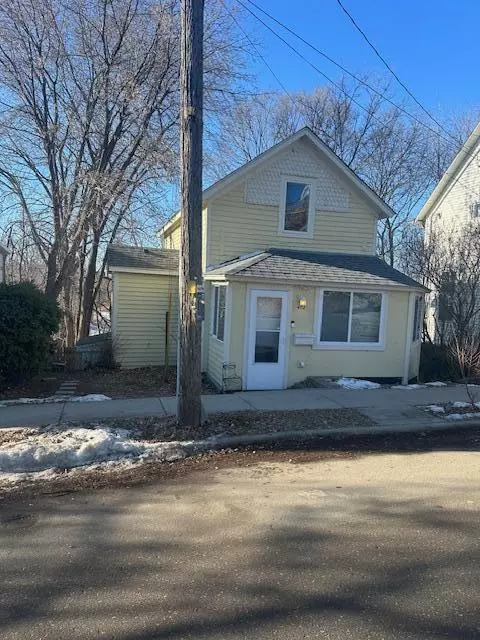 Excelsior, MN 55331,472 3rd ST