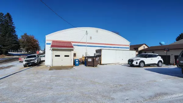Caledonia, MN 55921,221 W Grove ST