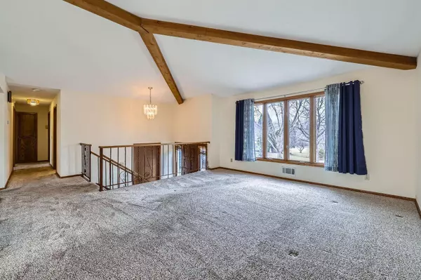 New Hope, MN 55428,4407 Independence AVE N