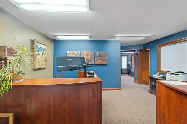 Hudson, WI 54016,1810 Crest View DR #4