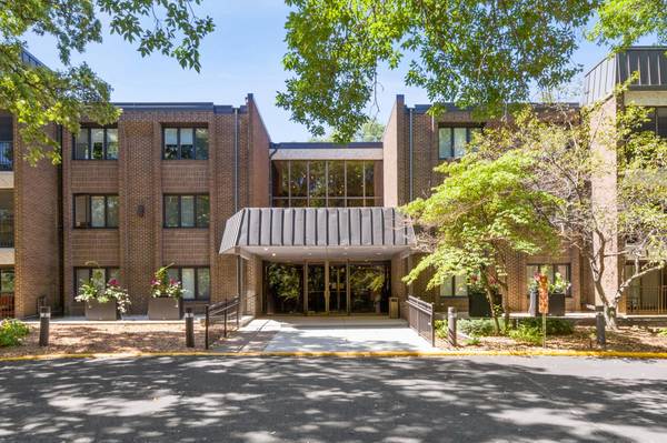 3412 Oak Ridge RD #108,  Minnetonka,  MN 55305