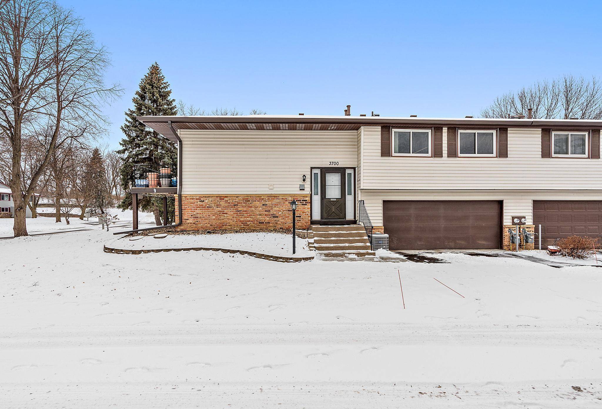 Oakdale, MN 55128,3700 Garden CT N
