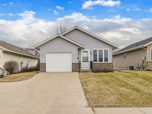 New Prague, MN 56071,211 Lady Slipper AVE NE