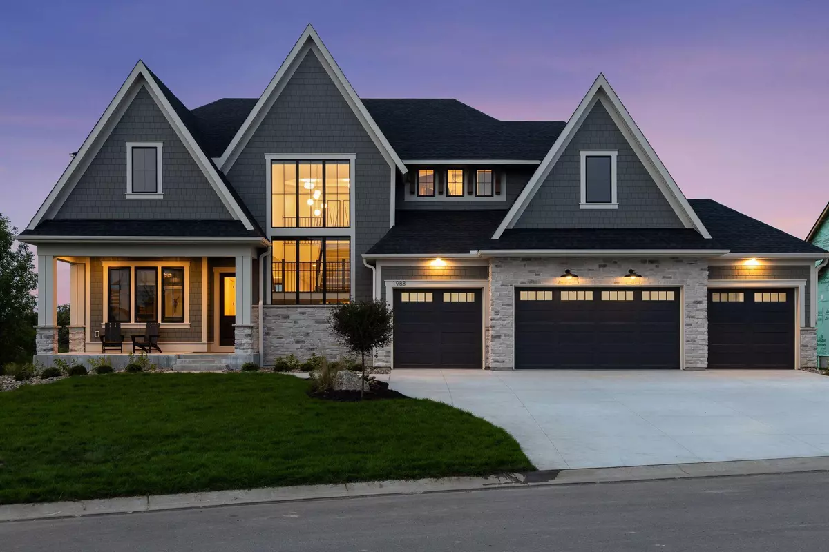 Medina, MN 55340,1988 Leaping Deer CIR