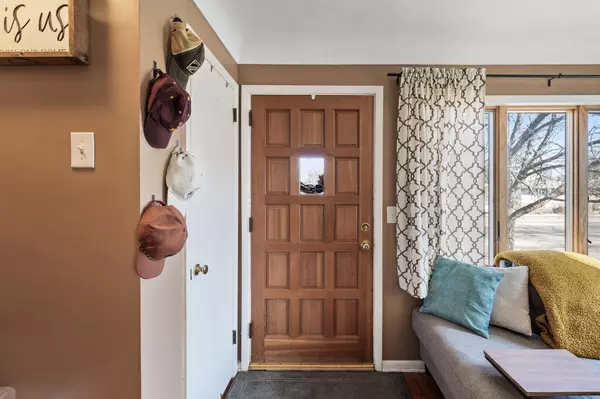 Minneapolis, MN 55406,3033 E 42nd ST