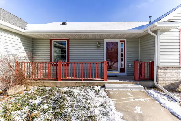 Oronoco, MN 55960,988 Cedar Ridge LN SW