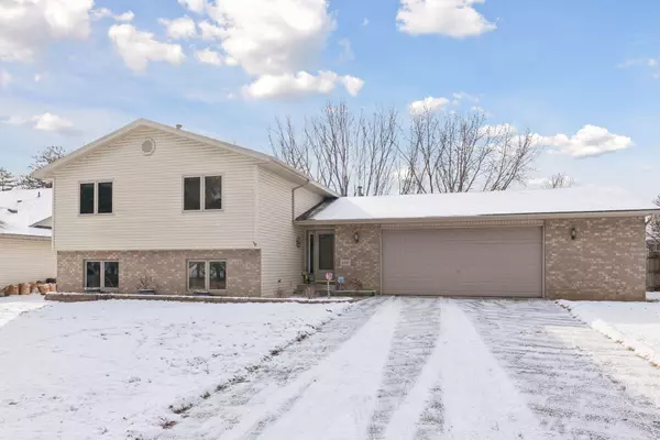 109 Crestview CIR, Jordan, MN 55352