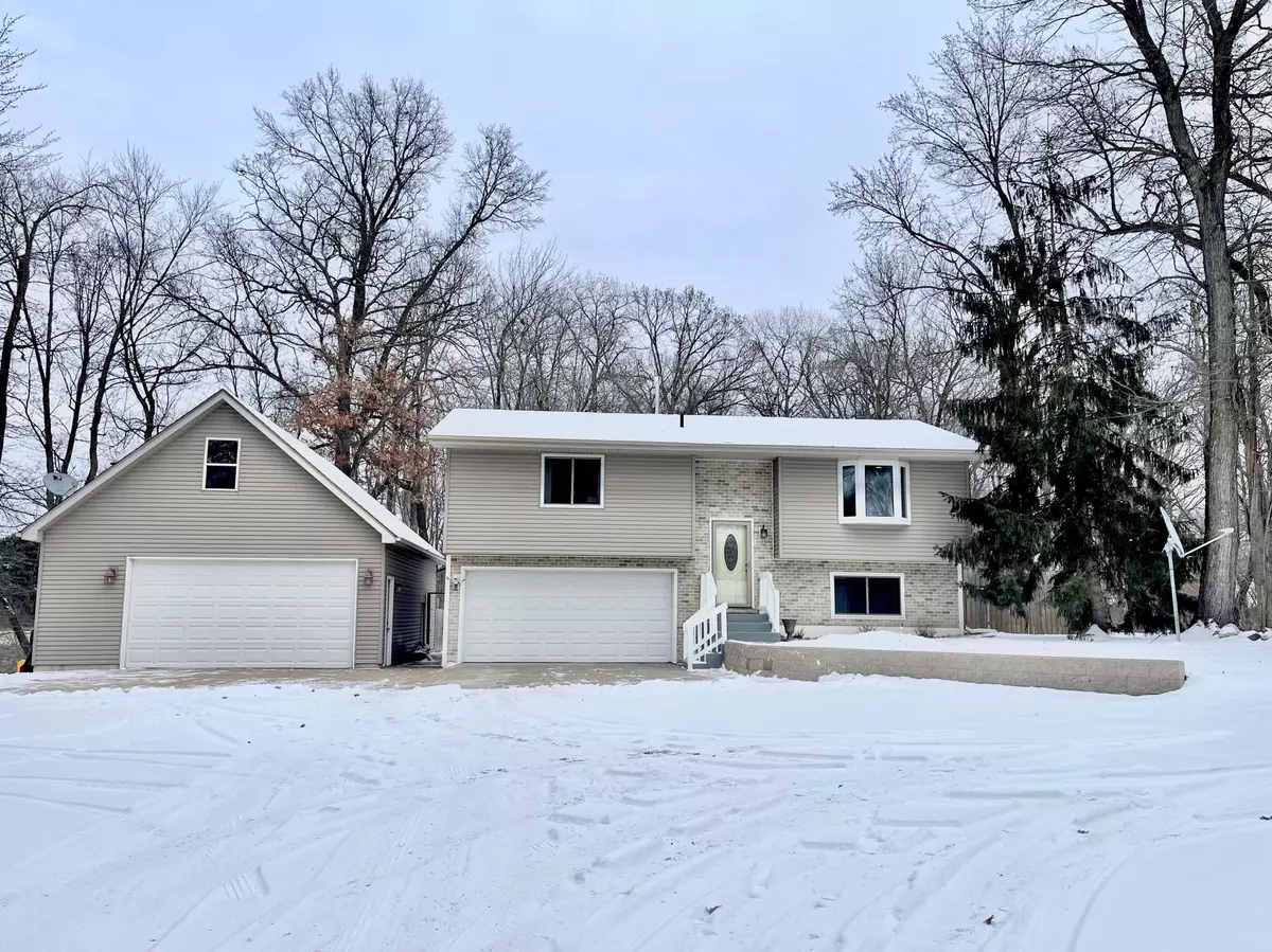 Linwood Twp, MN 55092,7024 Viking BLVD NE