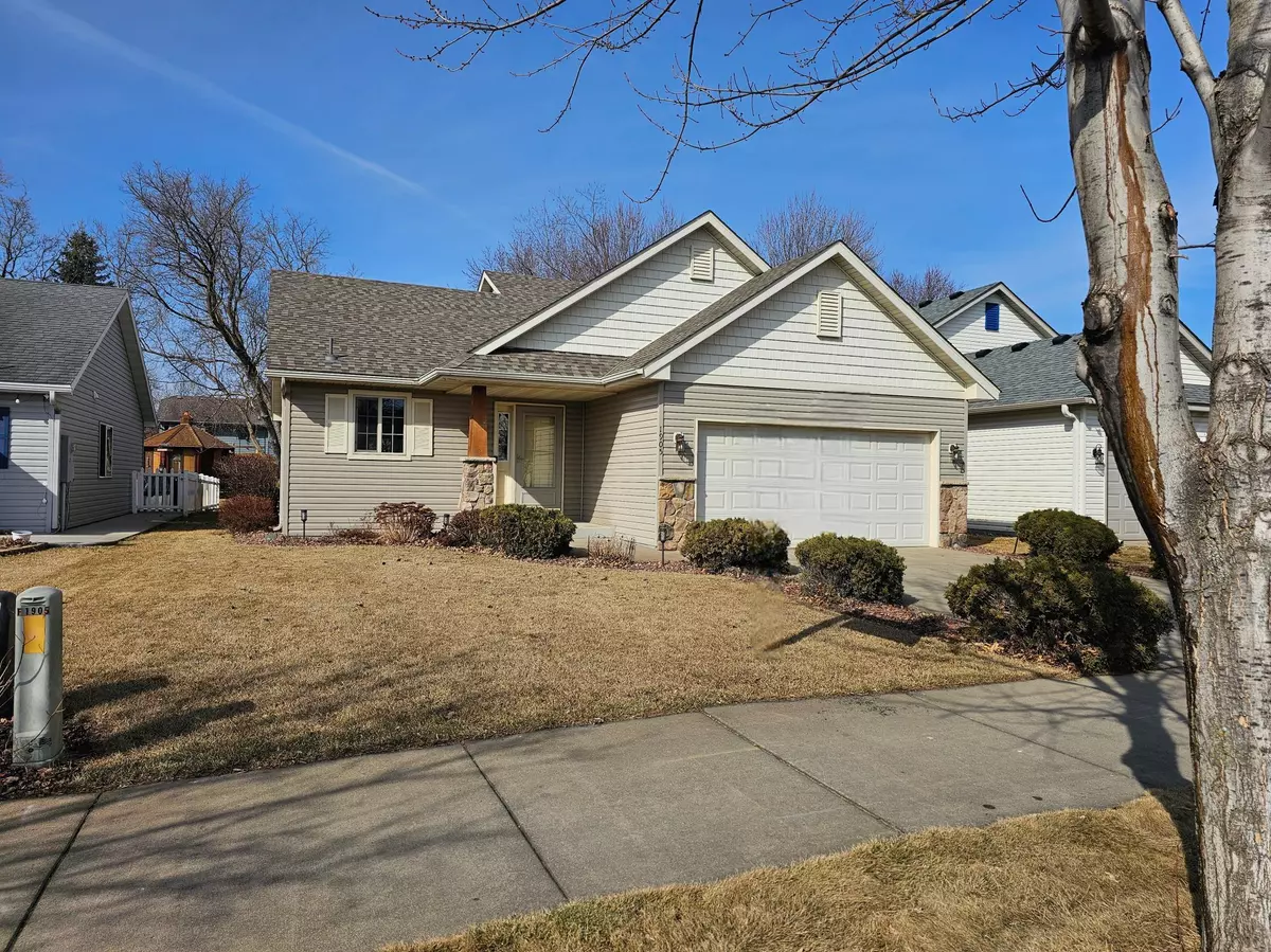 Saint Cloud, MN 56303,1905 W Oakes DR