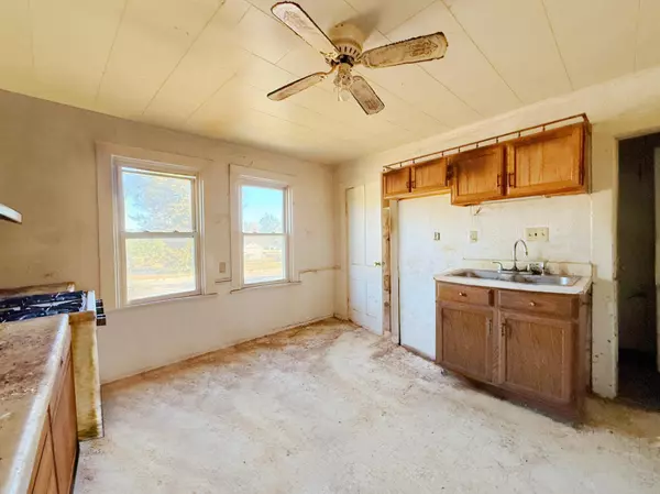 Hutchinson, MN 55350,205 Adams ST