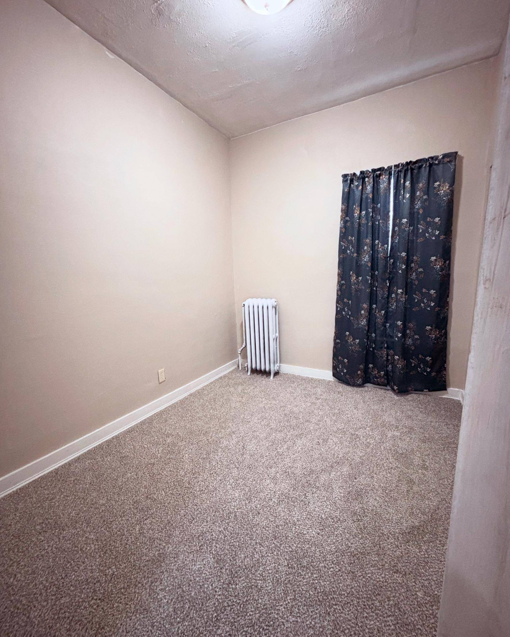 Saint Paul, MN 55106,672 Case AVE