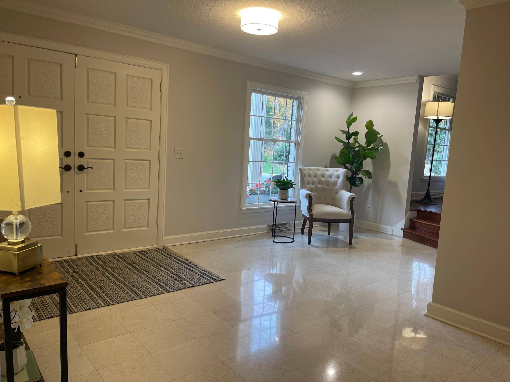 Edina, MN 55439,7301 Shannon DR