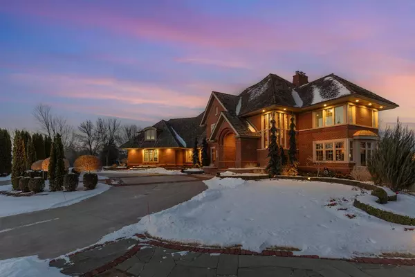 Eden Prairie, MN 55347,18313 Nicklaus WAY