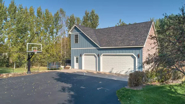 Cambridge, MN 55008,33328 Skogman Lake RD NE