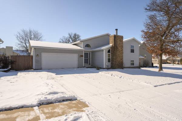 84 River CT NE, Rochester, MN 55906