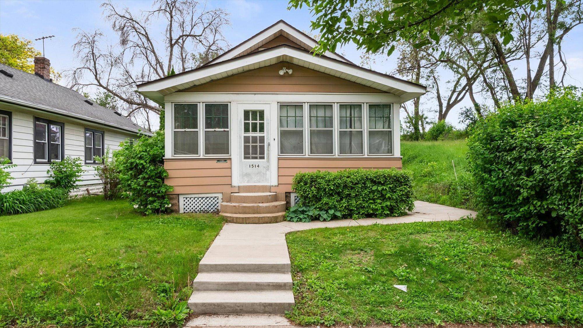 1514 York AVE, Saint Paul, MN 55106