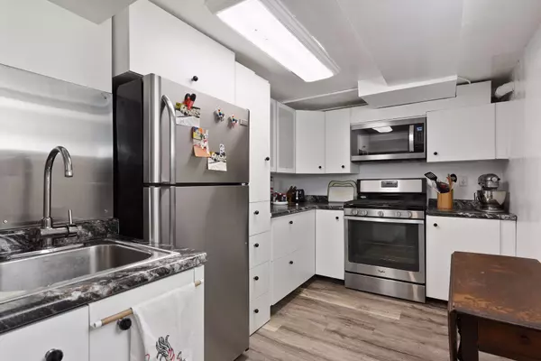 Minneapolis, MN 55419,512 W 53rd ST #0