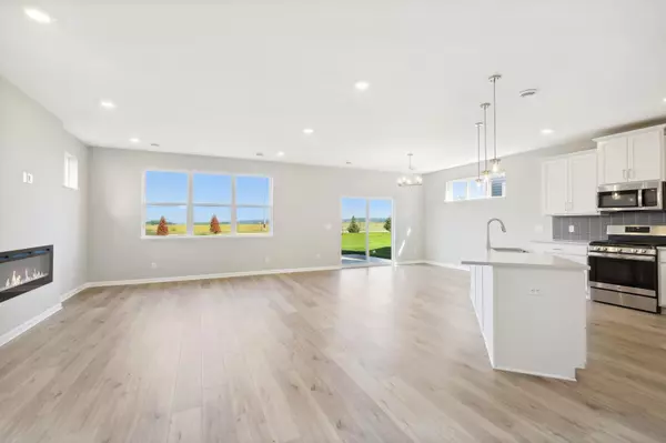 Shakopee, MN 55379,3896 Wren AVE