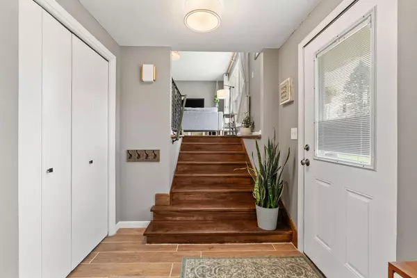 White Bear Lake, MN 55110,2479 Hillside RD