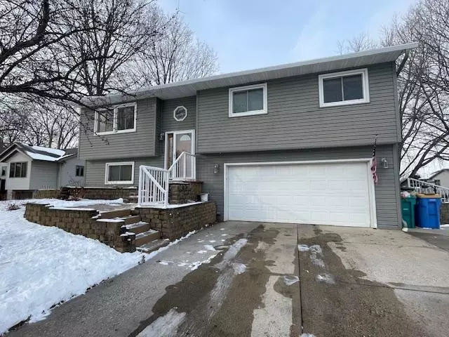 Owatonna, MN 55060,850 22nd ST NE