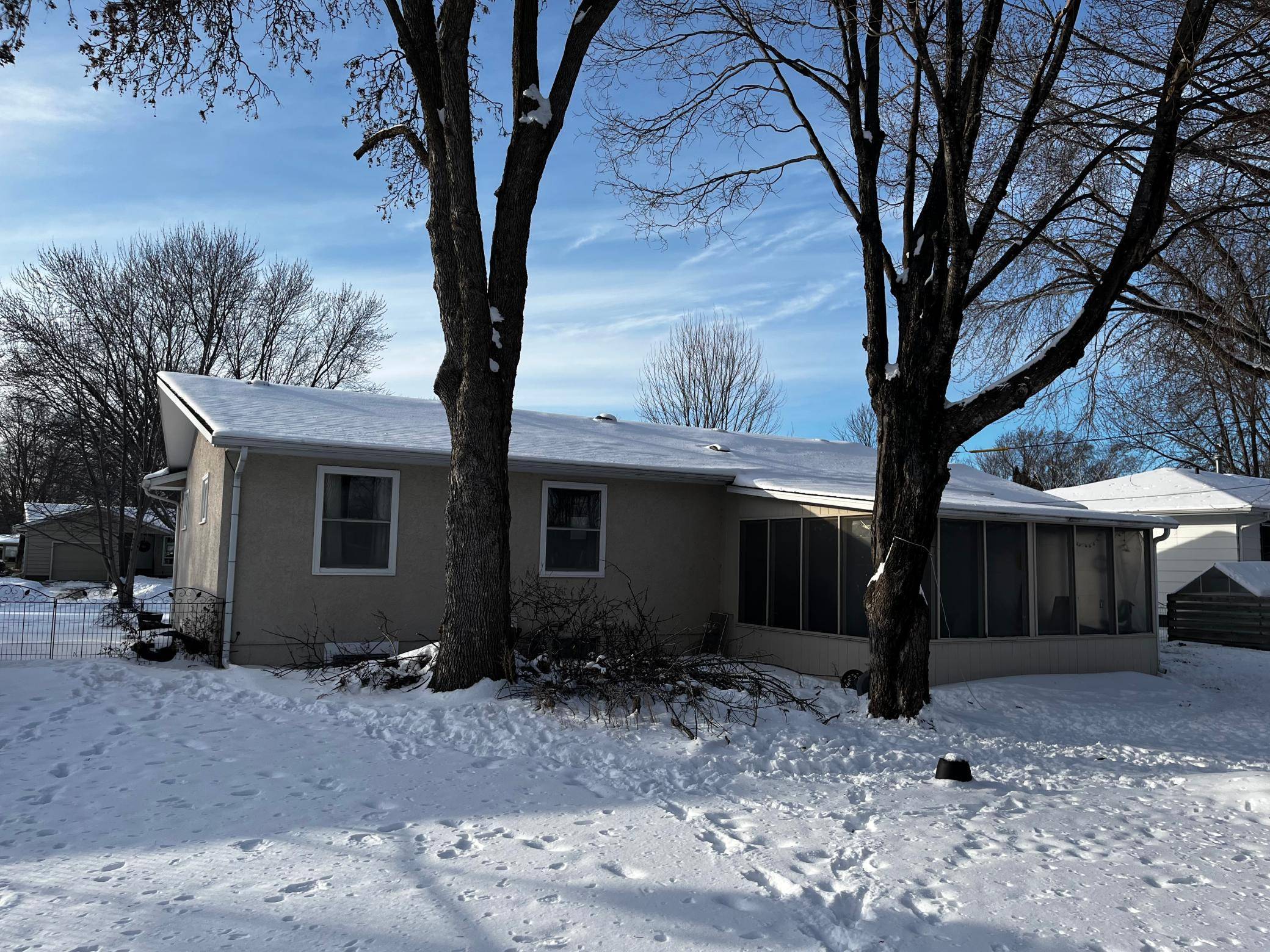 Brainerd, MN 56401,1214 10th AVE NE