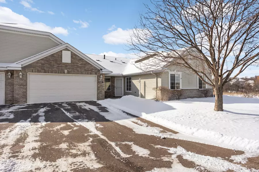 9187 Larkspur Glade, Maple Grove, MN 55311