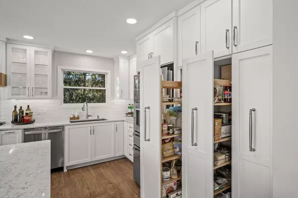 Minnetrista, MN 55364,4825 Minneapolis AVE