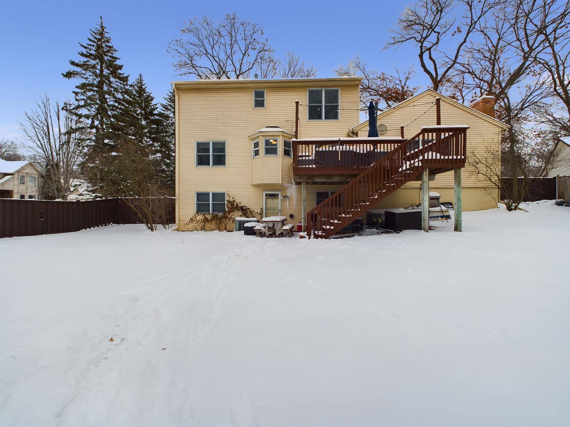 Coon Rapids, MN 55448,2011 128th LN NW