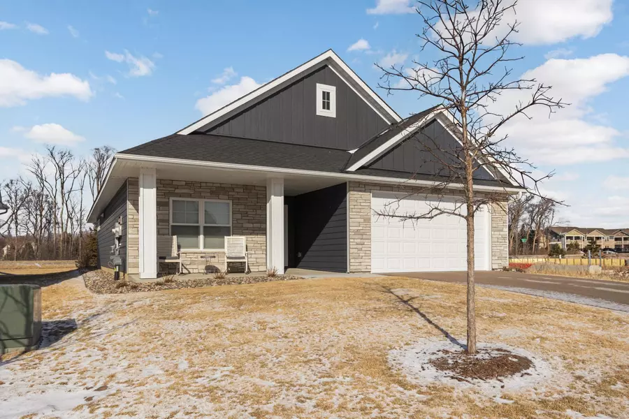 17817 Graphite LN, Lakeville, MN 55044