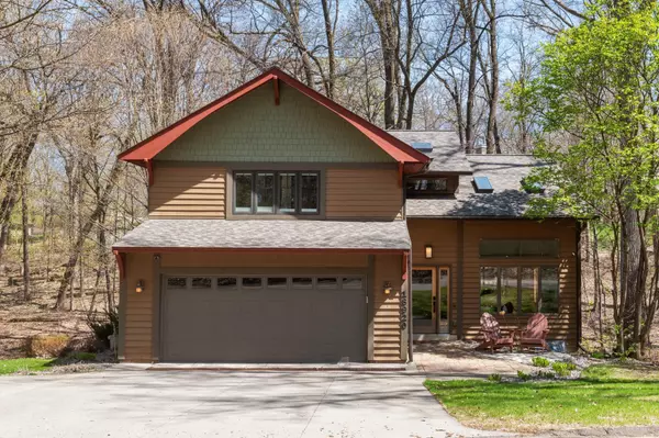 18920 Park AVE, Deephaven, MN 55391